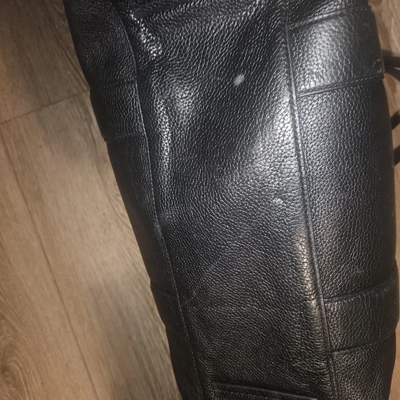 Marc Jacobs Black Leather Tote Bag - Picture 4 of 4